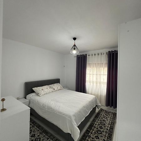 Elezi Apartment City Centre 티라나 외부 사진